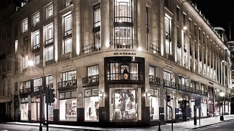 destockage burberry londres|burberry regent street london.